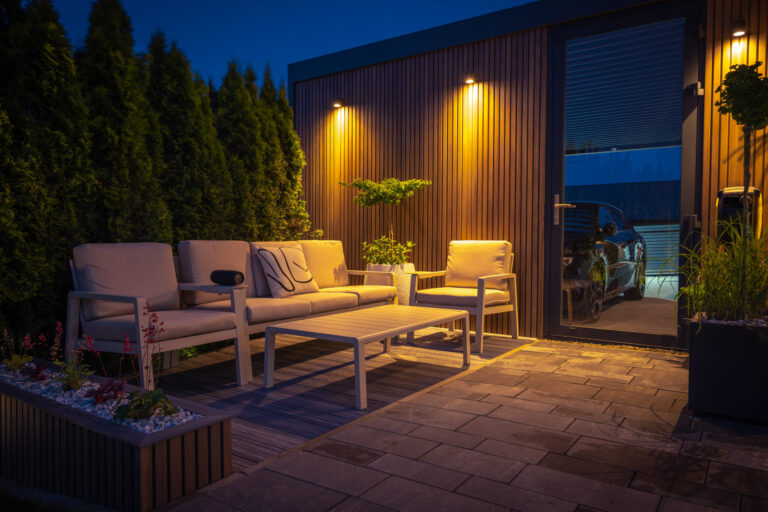 Signs It Is Time to Upgrade Your Outdoor Lighting